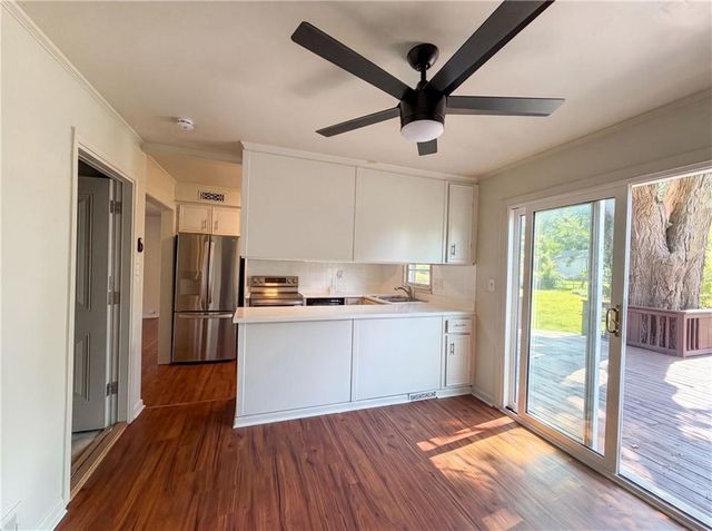 11615 W 68th Street, Shawnee, KS 66203