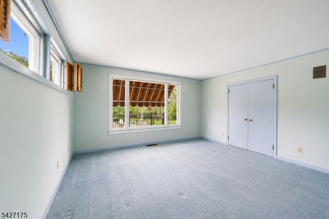 17 Reese Ave, Hackettstown Town, NJ 07840