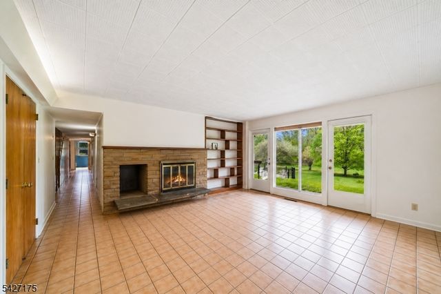 17 Reese Ave, Hackettstown Town, NJ 07840