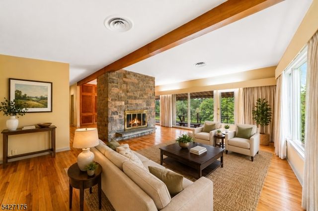 17 Reese Ave, Hackettstown Town, NJ 07840