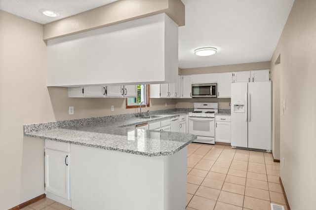 4508 S COOK St, Spokane, WA 99223