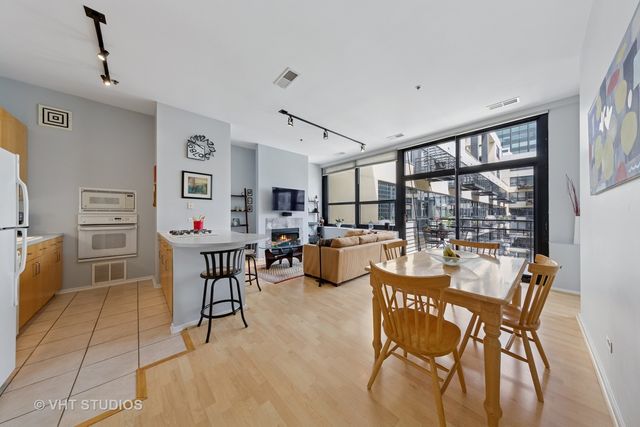 130 S CANAL Street 701, Chicago, IL 60606