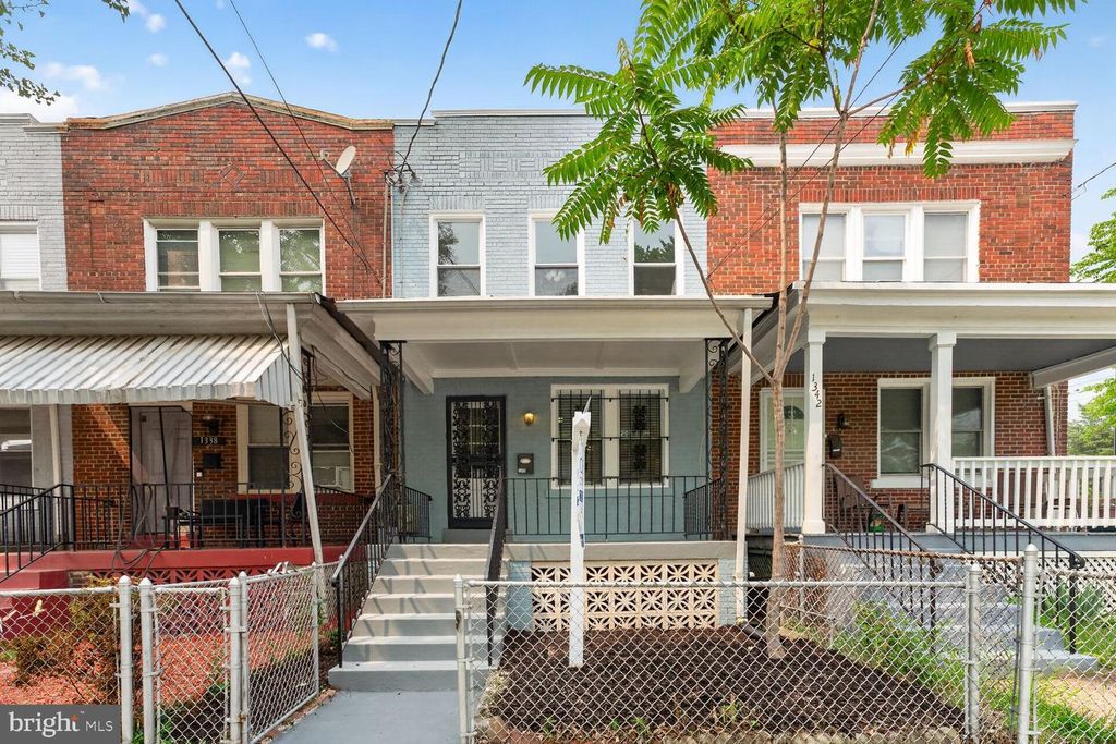 1340 RIDGE PL SE, Washington, DC 20020