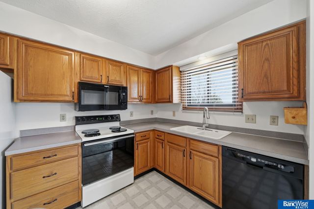 2540 NW 55th Street, Lincoln, NE 68524