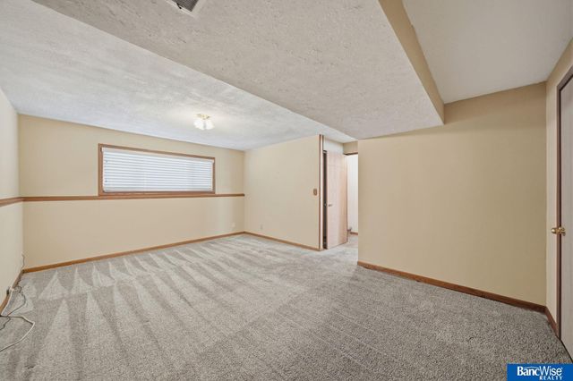 2540 NW 55th Street, Lincoln, NE 68524