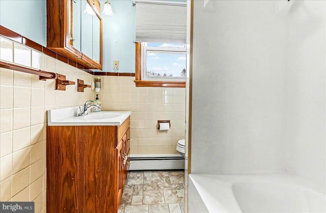 172 HILLTOP DR, Cochranville, PA 19330