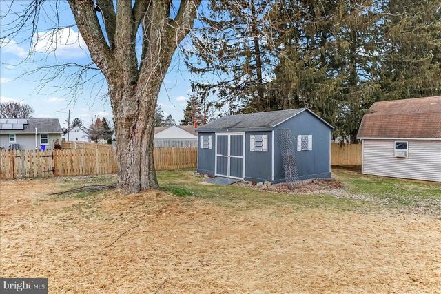 172 HILLTOP DR, Cochranville, PA 19330