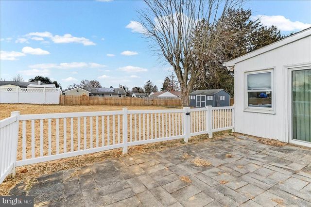 172 HILLTOP DR, Cochranville, PA 19330