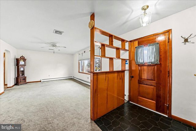 172 HILLTOP DR, Cochranville, PA 19330