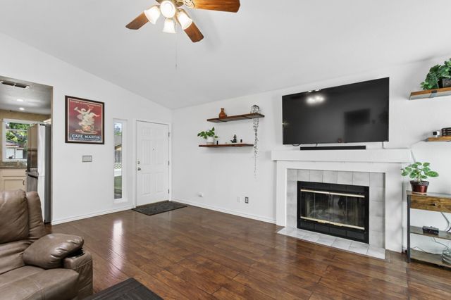 4830 Rayneal Way, Antelope, CA 95843