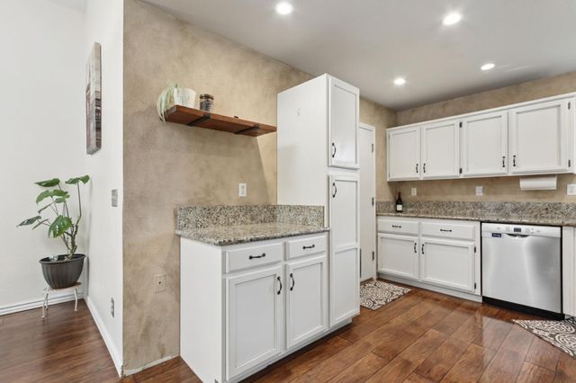 4830 Rayneal Way, Antelope, CA 95843