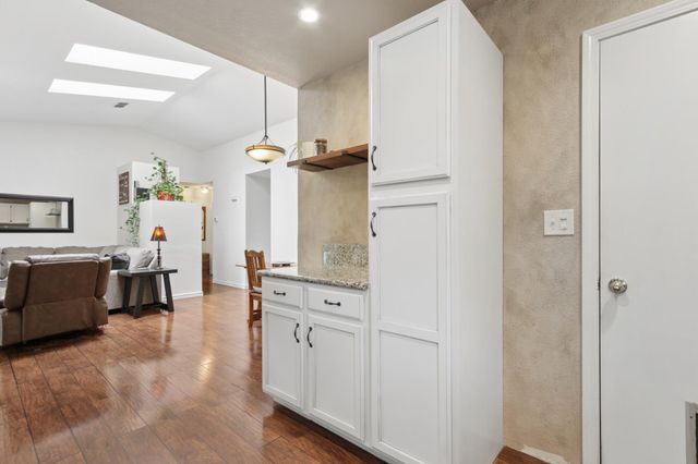 4830 Rayneal Way, Antelope, CA 95843