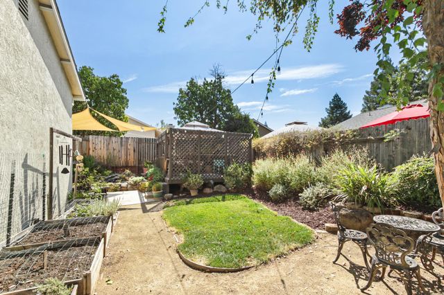 4830 Rayneal Way, Antelope, CA 95843