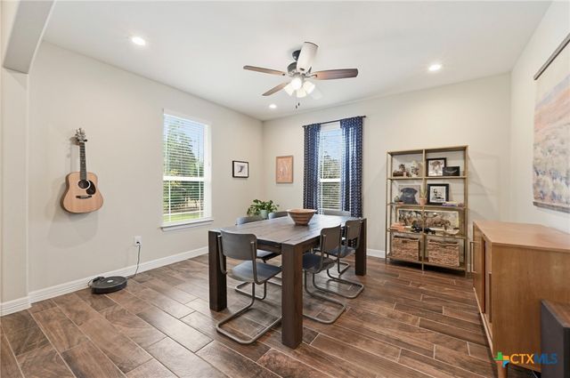 202 Cedar Hills Drive, Elgin, TX 78621