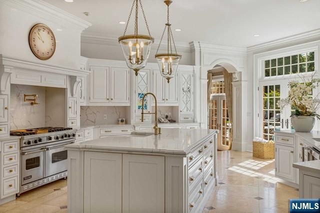 116 Truman Drive, Cresskill, NJ 07626