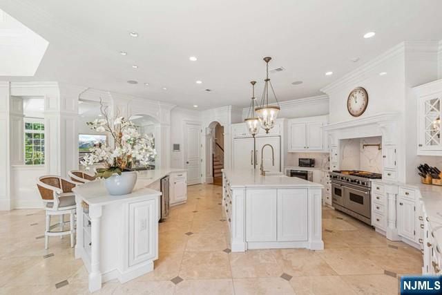 116 Truman Drive, Cresskill, NJ 07626