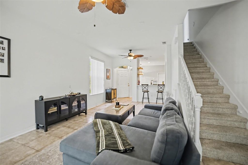 Image 11 of property listing at 2431 EARLSWOOD COURT, Brandon, FL 33510