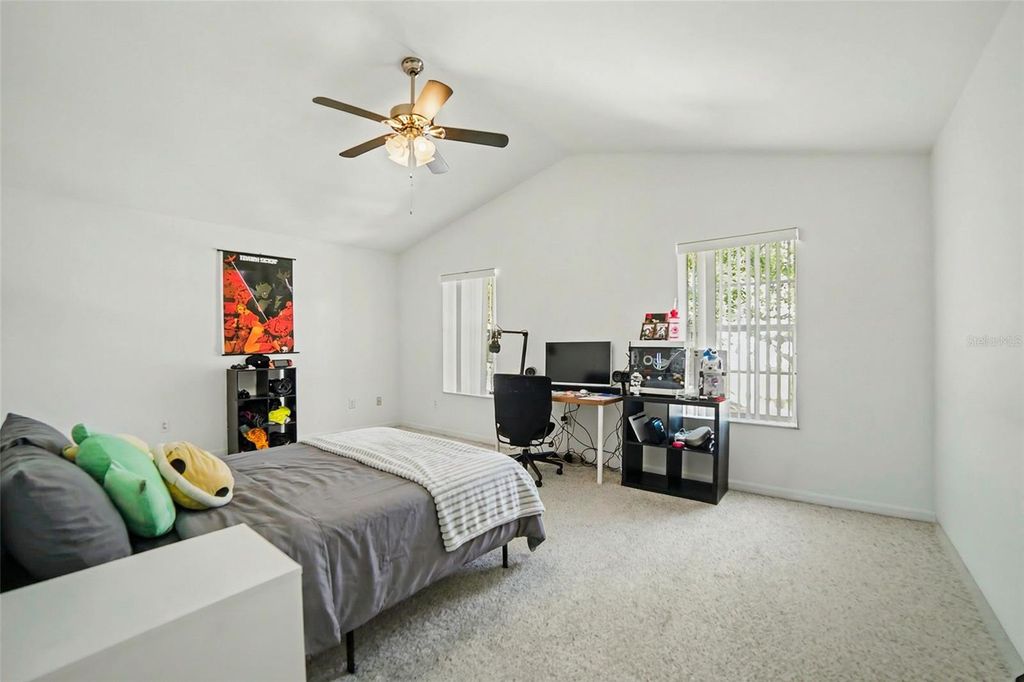 Image 16 of property listing at 2431 EARLSWOOD COURT, Brandon, FL 33510