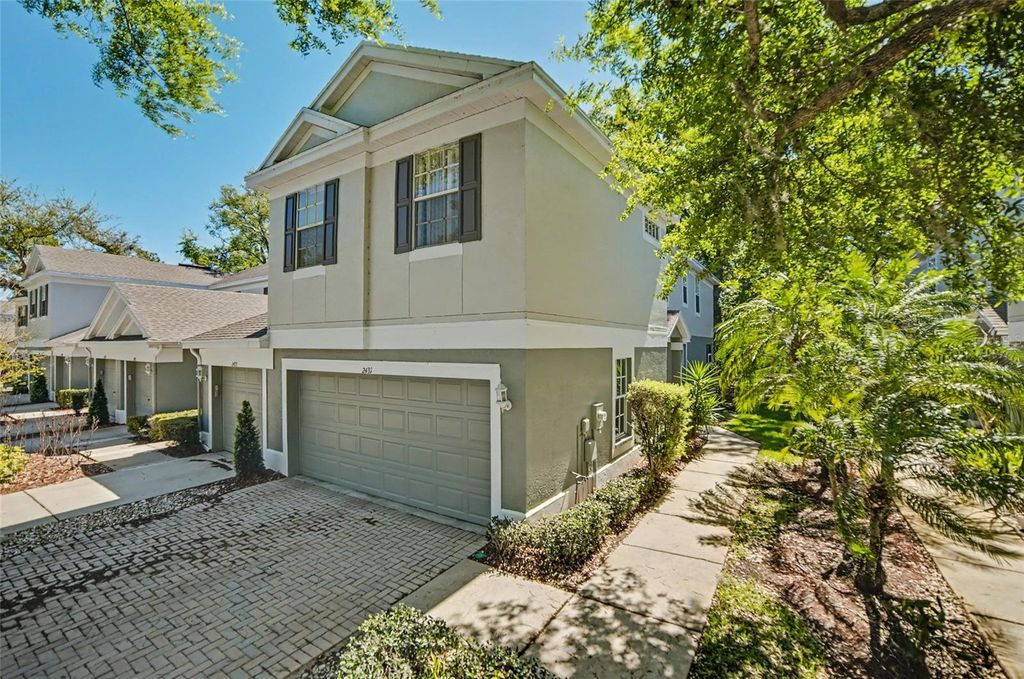 Image 3 of property listing at 2431 EARLSWOOD COURT, Brandon, FL 33510