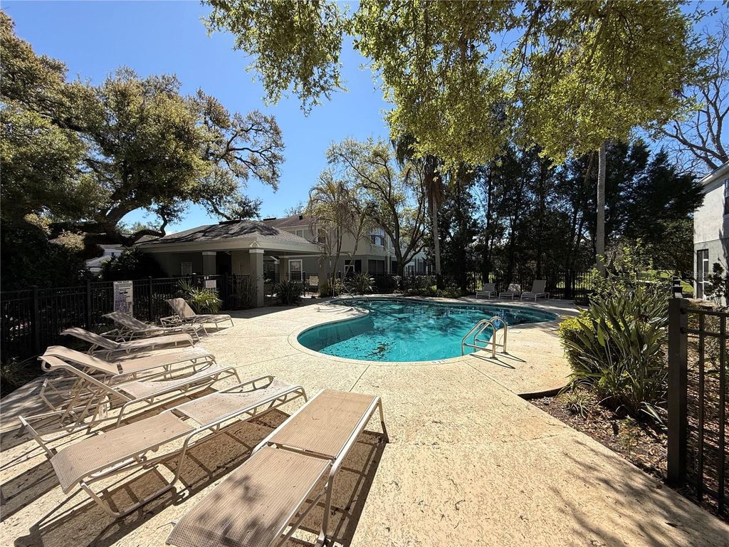 Image 22 of property listing at 2431 EARLSWOOD COURT, Brandon, FL 33510