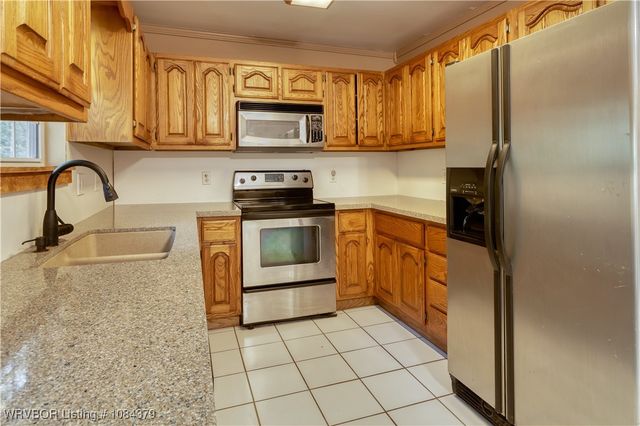 2011 Charmont Drive, Charleston, AR 72933