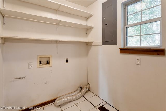 2011 Charmont Drive, Charleston, AR 72933