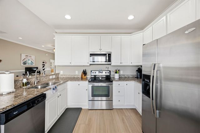 213 33rd Ave. N, North Myrtle Beach, SC 29582