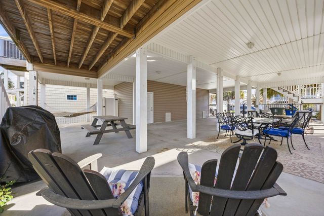 213 33rd Ave. N, North Myrtle Beach, SC 29582