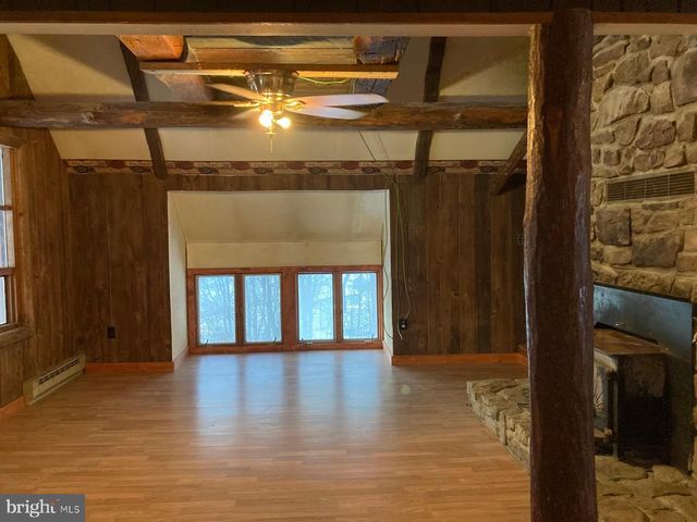 550 GREENHOUSE RD, Middleburg, PA 17842