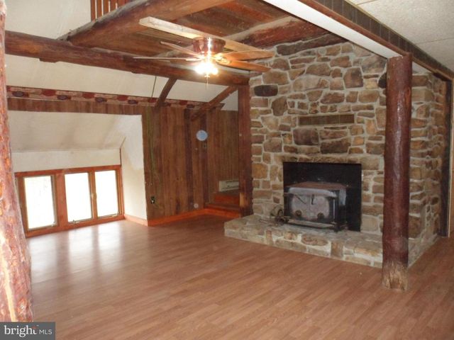 550 GREENHOUSE RD, Middleburg, PA 17842