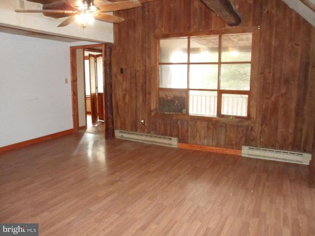 550 GREENHOUSE RD, Middleburg, PA 17842