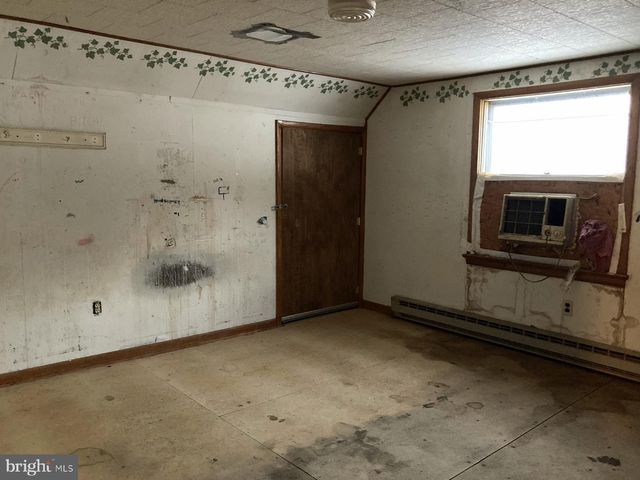 550 GREENHOUSE RD, Middleburg, PA 17842