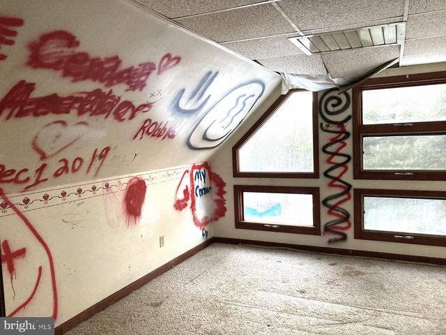 550 GREENHOUSE RD, Middleburg, PA 17842