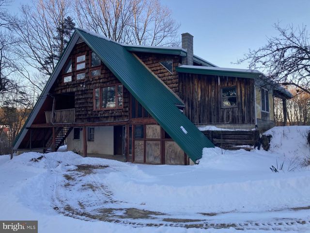 550 GREENHOUSE RD, Middleburg, PA 17842