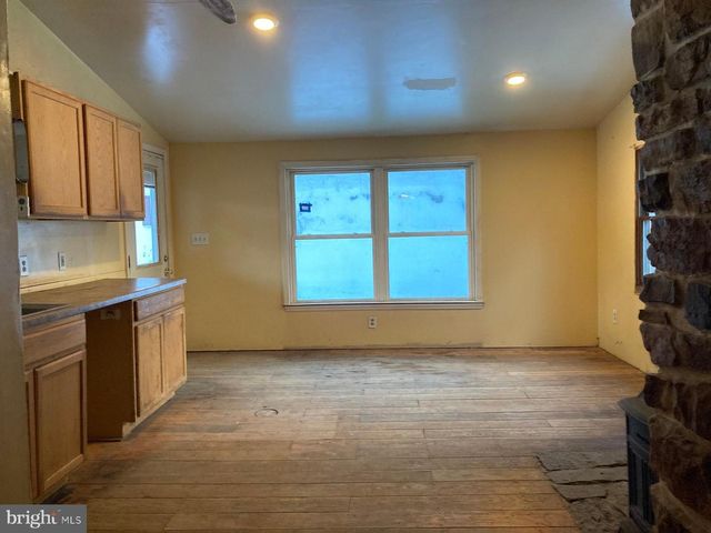 550 GREENHOUSE RD, Middleburg, PA 17842