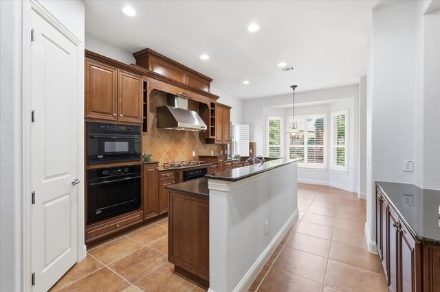 7045 Lake Mead Court, Frisco, TX 75036