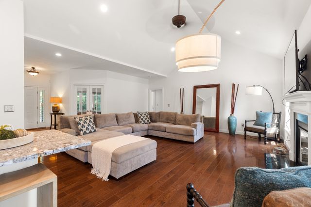 67 Bayberry Hill Road, Attleboro, MA 02703