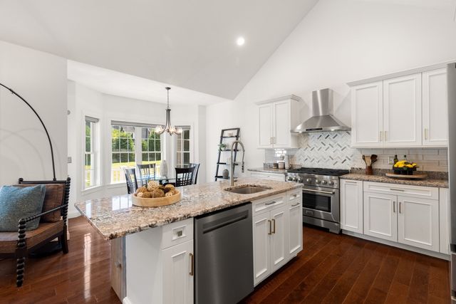 67 Bayberry Hill Road, Attleboro, MA 02703