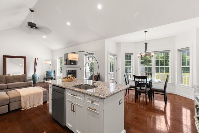 67 Bayberry Hill Road, Attleboro, MA 02703