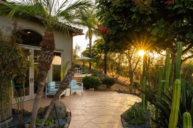 30330 Via Maria Elena, Bonsall, CA 92003