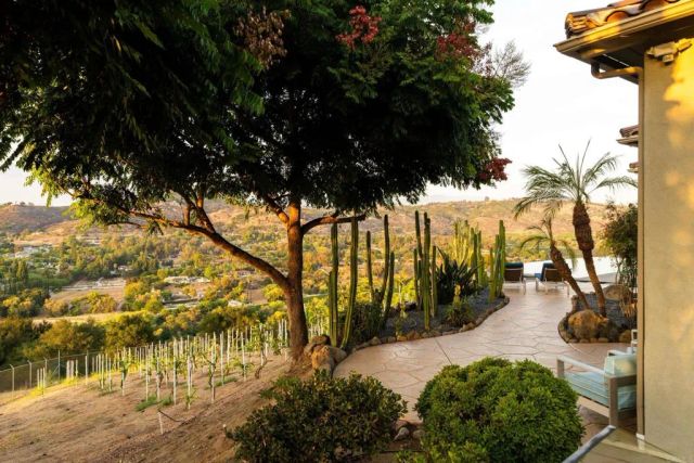 30330 Via Maria Elena, Bonsall, CA 92003