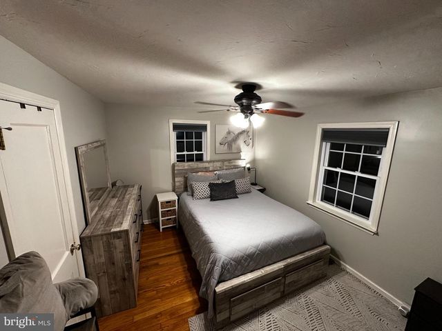 751 VILLAGE RD, York, PA 17404