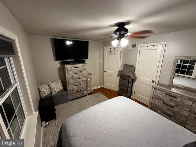 751 VILLAGE RD, York, PA 17404