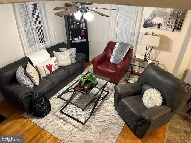 751 VILLAGE RD, York, PA 17404