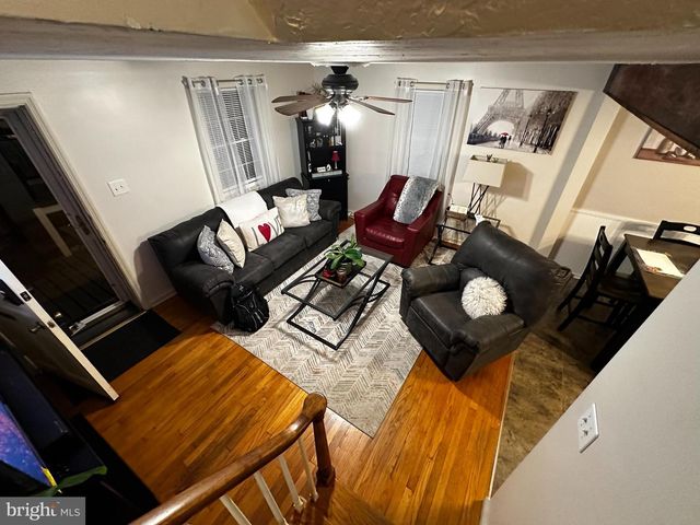 751 VILLAGE RD, York, PA 17404