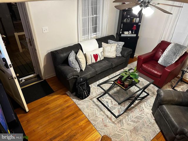 751 VILLAGE RD, York, PA 17404