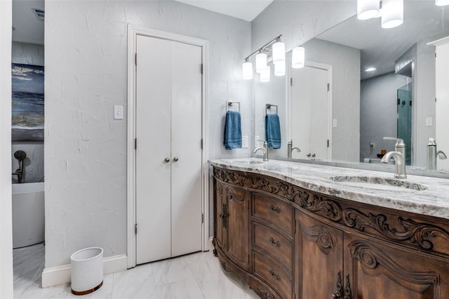 722 Corinthian Place, Duncanville, TX 75137