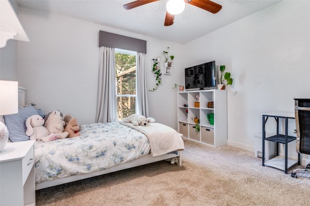 722 Corinthian Place, Duncanville, TX 75137