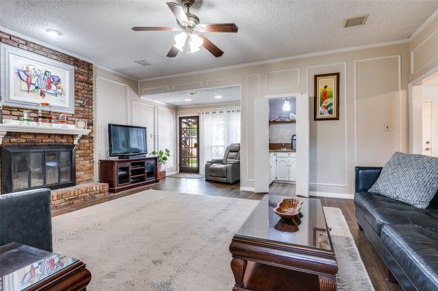 722 Corinthian Place, Duncanville, TX 75137