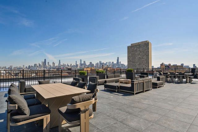 1257 N ASHLAND Avenue 502, Chicago, IL 60622